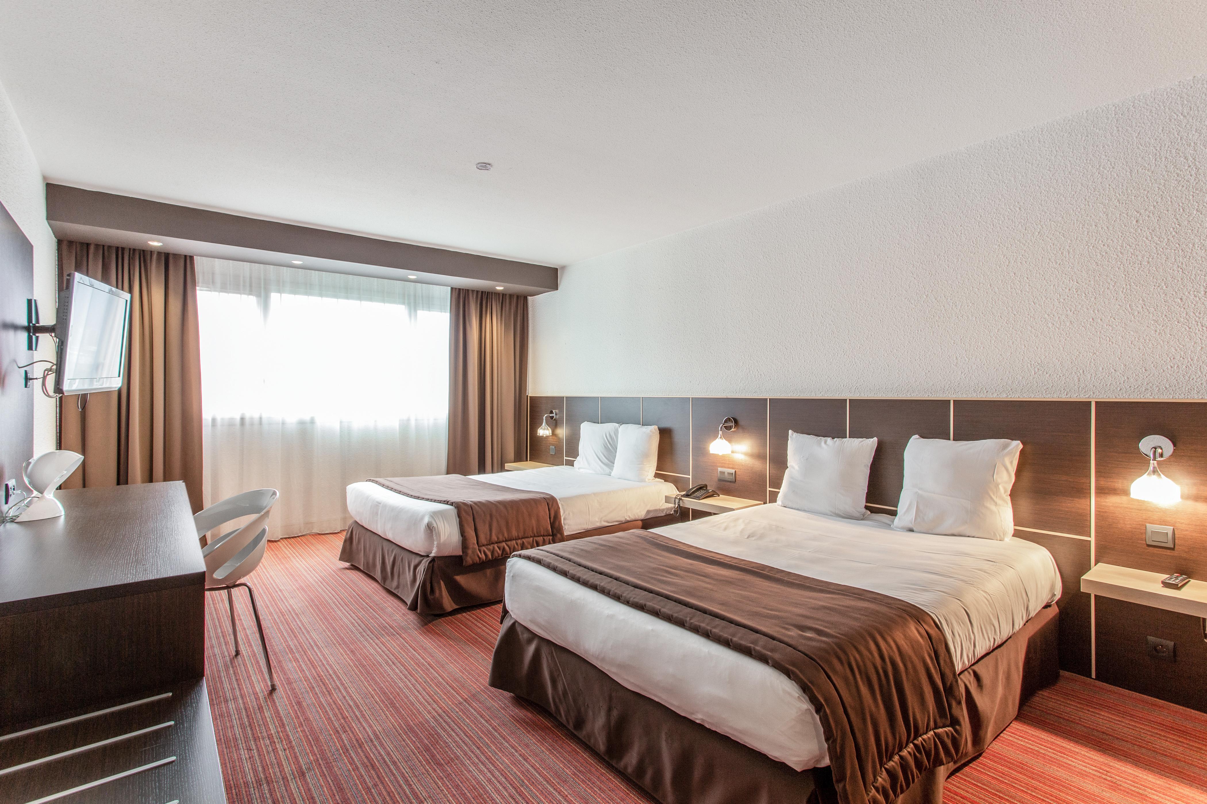 Zenitude Hotel Grenoble Alpexpo Екстер'єр фото