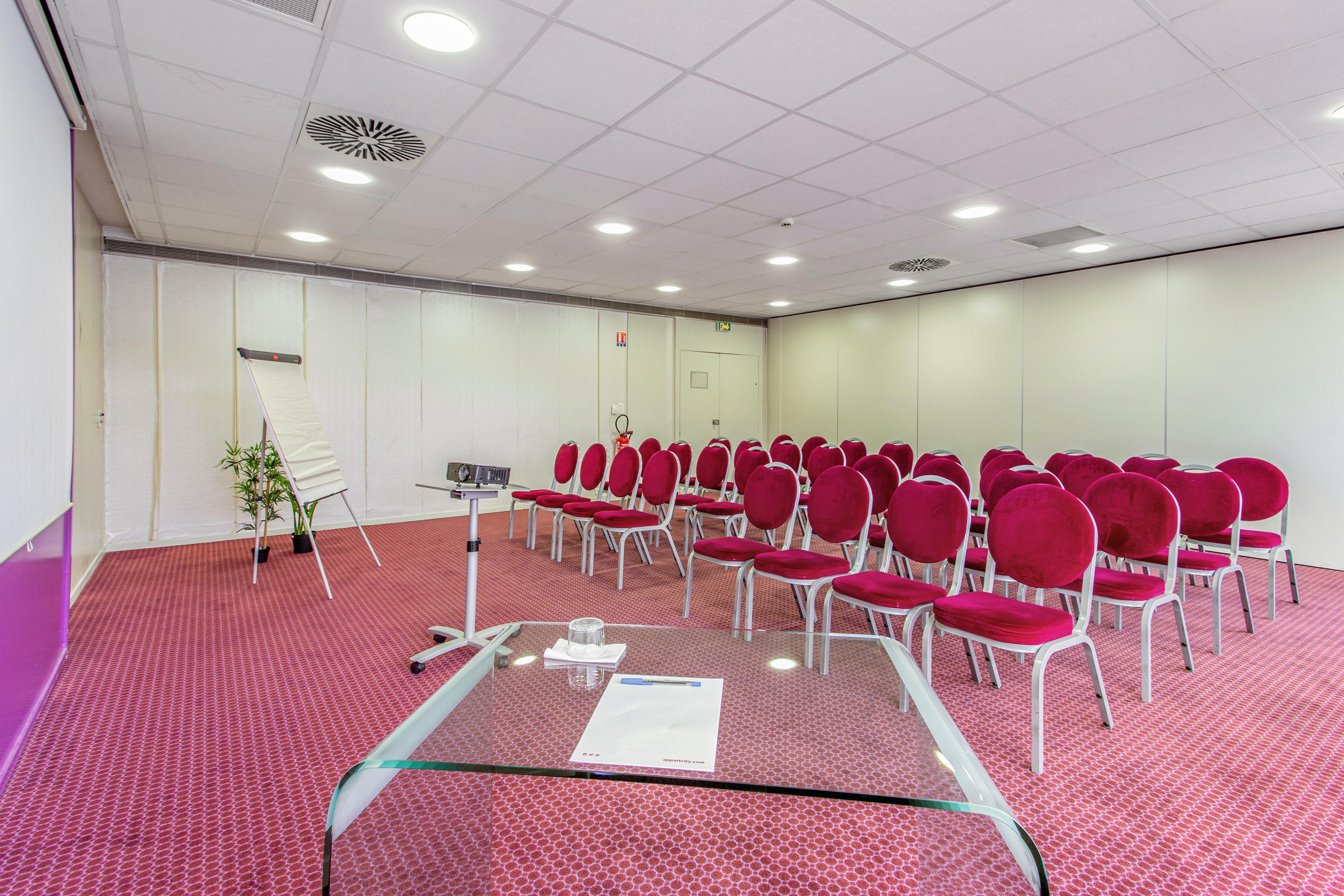 Zenitude Hotel Grenoble Alpexpo Екстер'єр фото