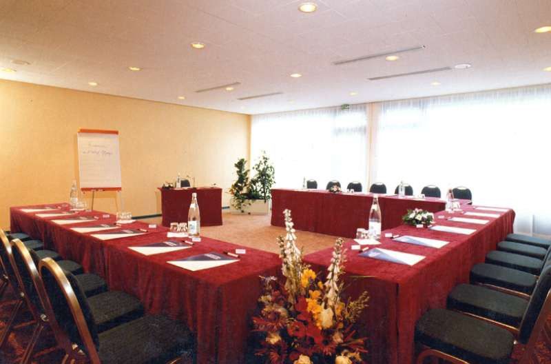 Zenitude Hotel Grenoble Alpexpo Екстер'єр фото